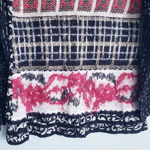 Save The Queen Red and Black Artsy Lightweight Sweater - Picture 2 of 9